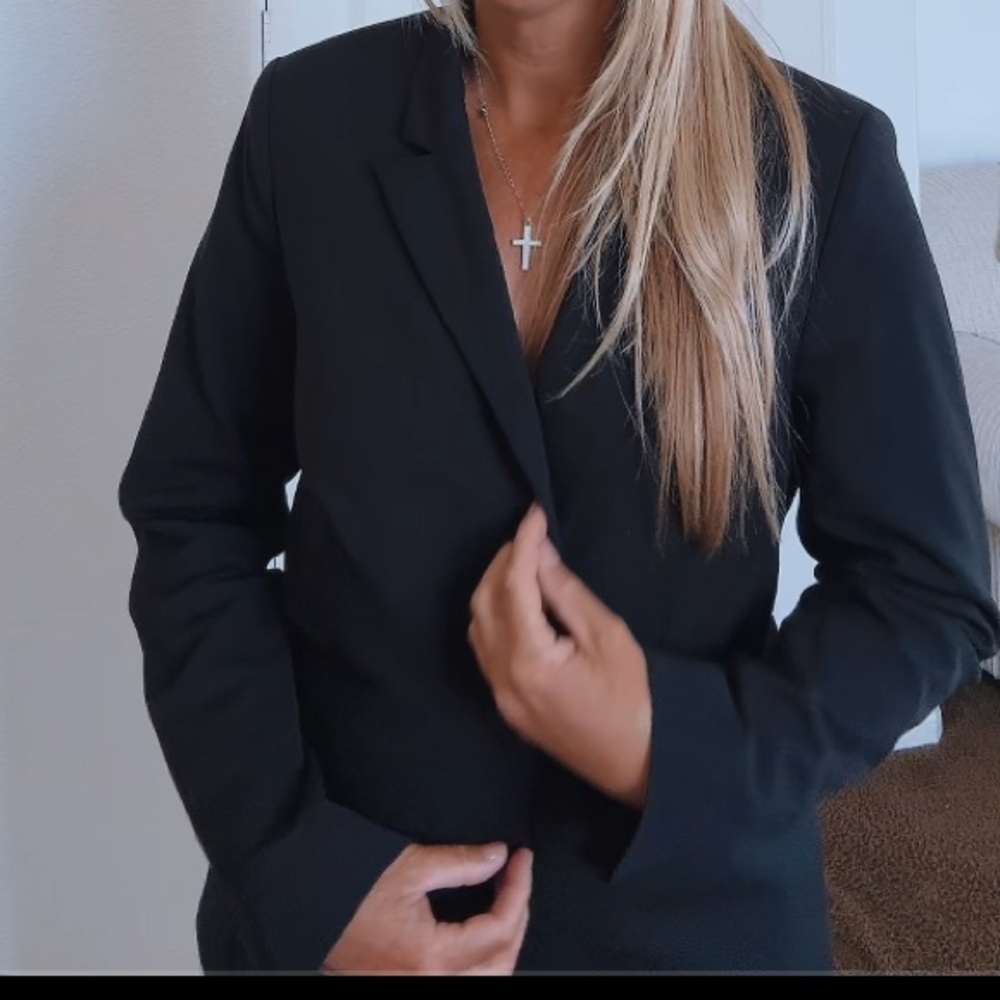 Liz Claiborne Classic Navy Blue Blazer - Picture 3 of 12